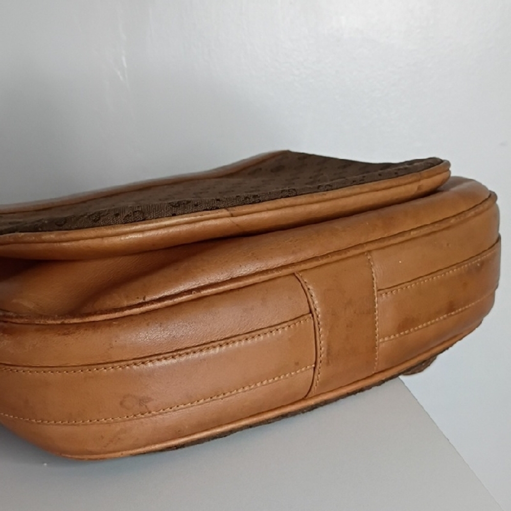 Gucci Brown and Tan Monogram Crossbody Bag - Picture 11 of 15